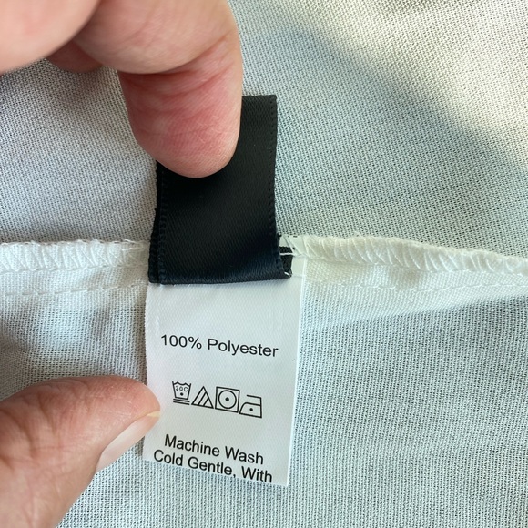 White summer top, lace sleeves, off shoulder, embroidered flowers Size L NWOT - Picture 9 of 11